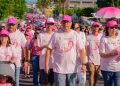 Realizan caminata “Octubre: Mes de la Sensibilización Sobre el Cáncer de Mama”