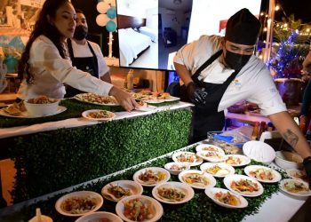 Realizan en Kino Fest Muestra Gastronómica y concierto