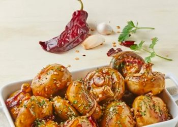 Champiñones al ajillo