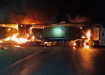 Fin de semana de asesinatos, incendios y bloqueos en Zacatecas