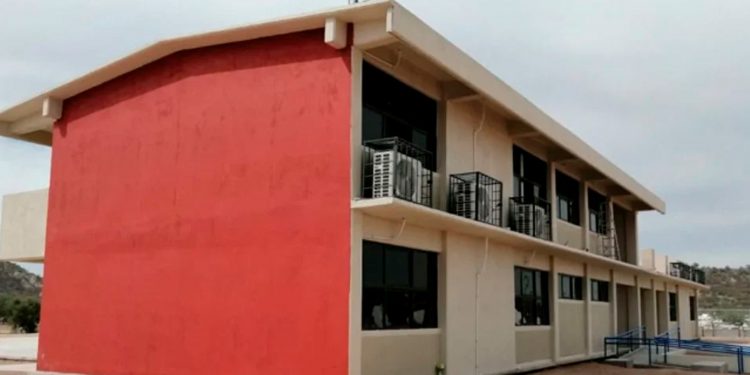 Unen esfuerzos para proteger escuelas durante vacaciones
