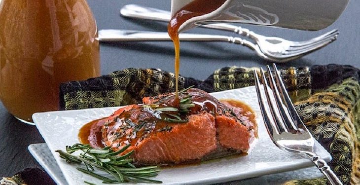 Receta de salmón con glaciado de sidra de manzana