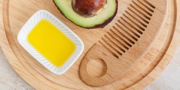 Aceite de aguacate: un aliado en la salud de tu cabello