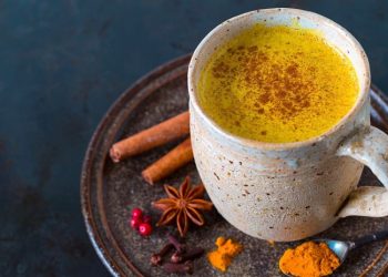 Este delicioso Latte de cúrcuma mejorará tu inmunidad