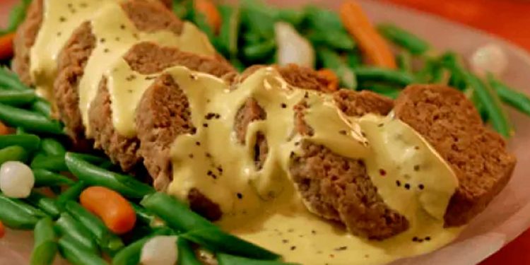 Rollo de carne en salsa de mostaza