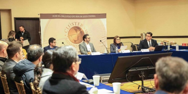 Economías locales de 23 municipios en Sonora dependen de la minería: Vélez de la Rocha