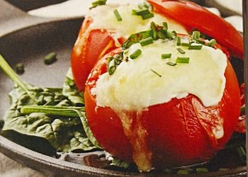 Tomates rellenos de nopal y queso