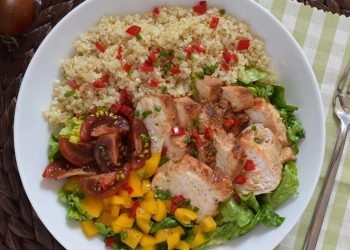 Ensalada de pollo y quinoa