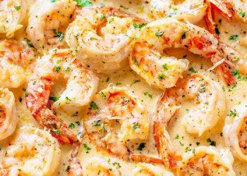 Camarones en salsa de ajo