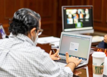 Notarios se activan en la tecnología para las funciones de su ejercicio