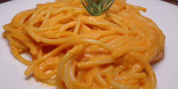 Espaguetti amarillo