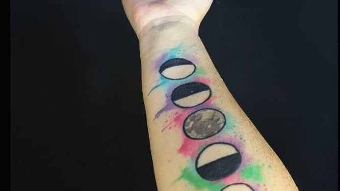 Tenía dolor, acudió al fentanilo clínico, más tarde lo buscó en la calle, a los dos meses ya era adicta… El testimonio de una Anestesióloga sobreviviente, en su libro Fentanilo