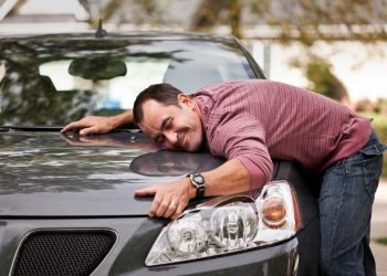 El amor del hombres por su auto
