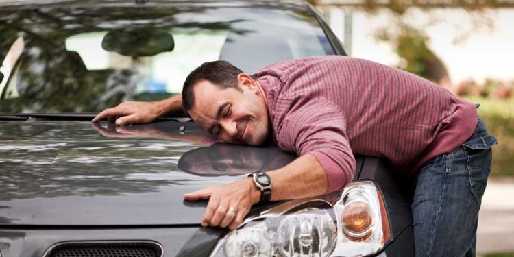 El amor del hombres por su auto