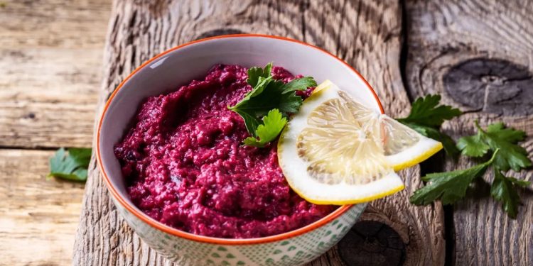 Hummus de remolacha y rábano