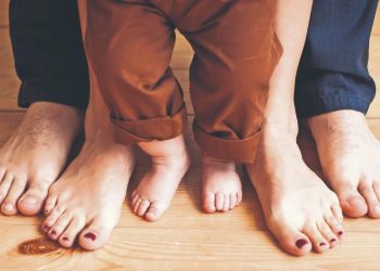 ¿Es verdad que las enfermedades entran por los pies?