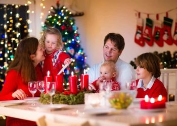 Escuchar a tus hijos, saber qué sienten y qué necesitan, es el mejor regalo de Navidad. Platica con ellos y protégelos de la violencia sexual que aumenta en Sonora