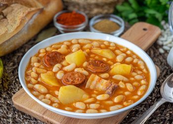 Cocido de alubias blancas