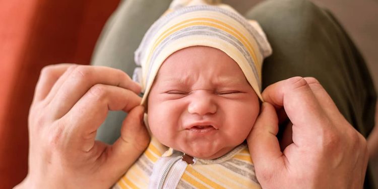 Fuera cobijas; así deben dormir los bebés calientitos y seguros