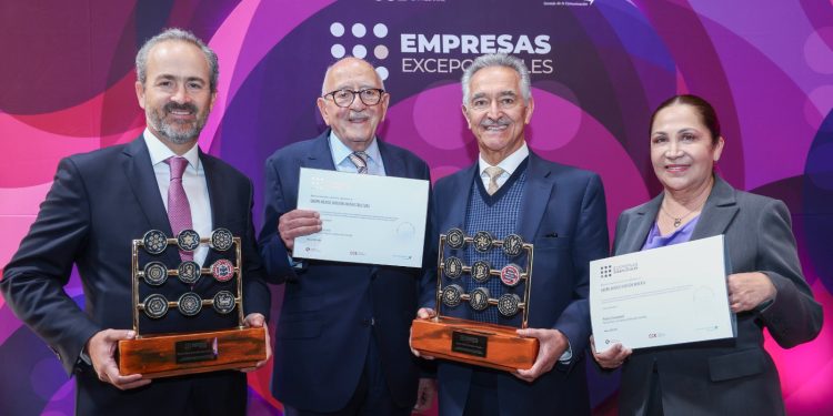 Reconocen compromiso comunitario de Grupo México