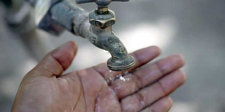 No hay acciones concretas encaminadas a generar fuentes de agua; una desaladora es costosa y nos dará un agua que se irá por las coladeras