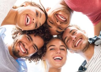 Yo tengo mis dientes blancos, yo amarillos ¿De qué depende el color?