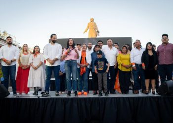 Natalia Rivera presenta su planilla ciudadana por Hermosillo
