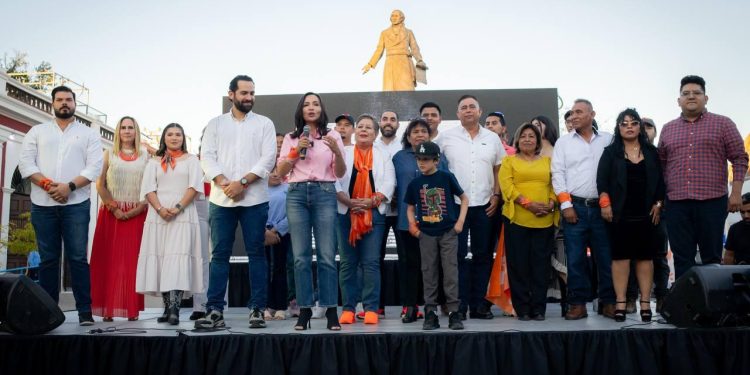 Natalia Rivera presenta su planilla ciudadana por Hermosillo
