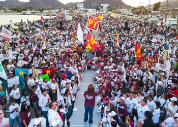 Cierra campaña a la alcaldía de Guaymas la doctora Karla Córdova González