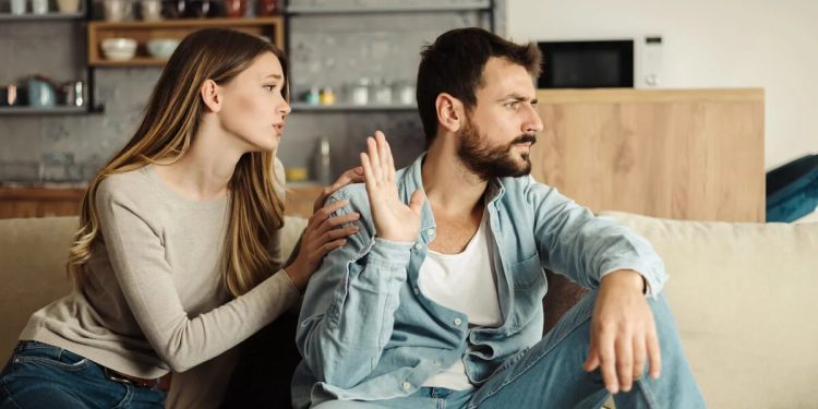 ¡Muévete a la primera! O te hundes en el Maltrato Silencioso