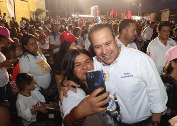 Llama Toño Astiazarán a votar por continuar cambios