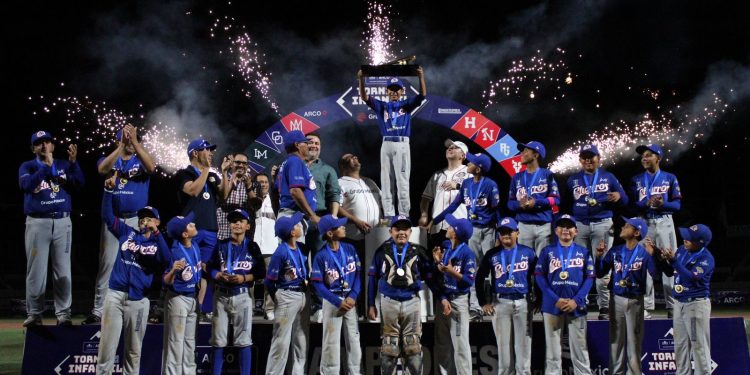 Las mejores promesa deportivas reunidas en el tercer Torneo Infantil de Beisbol de Grupo México