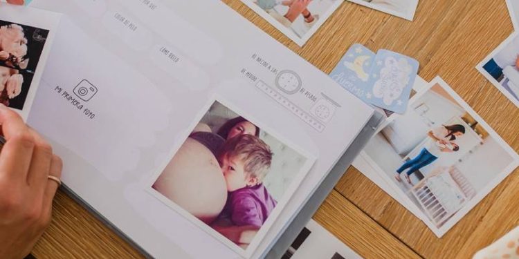 Los bebés deben tener su álbum familiar