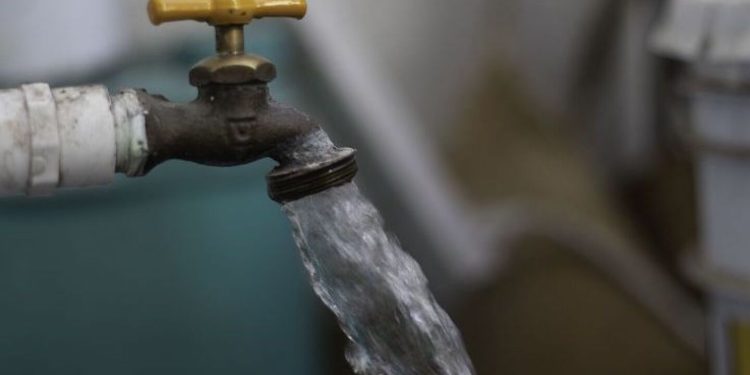 Con introducción de nueva tubería se reforzará el abasto de agua en colonias del norte