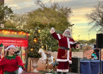 Cananea y Nacozari ya disfrutan la temporada Navideña con eventos familiares que organiza Grupo México