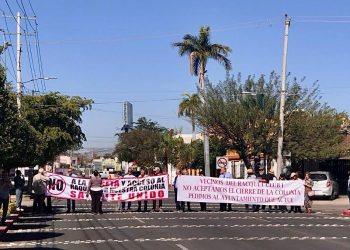Vecinos de Villa Satélite realizan acto de protesta y se expresan a través de comunicado