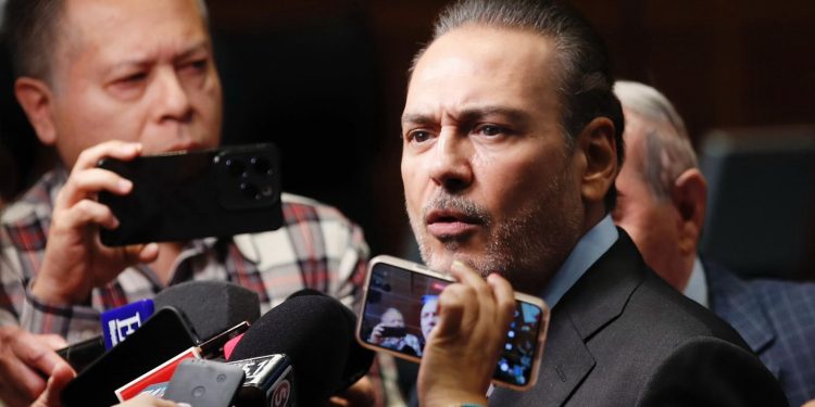 Voto en contra de Beltrones ante la propuesta de Ley de Infonavit