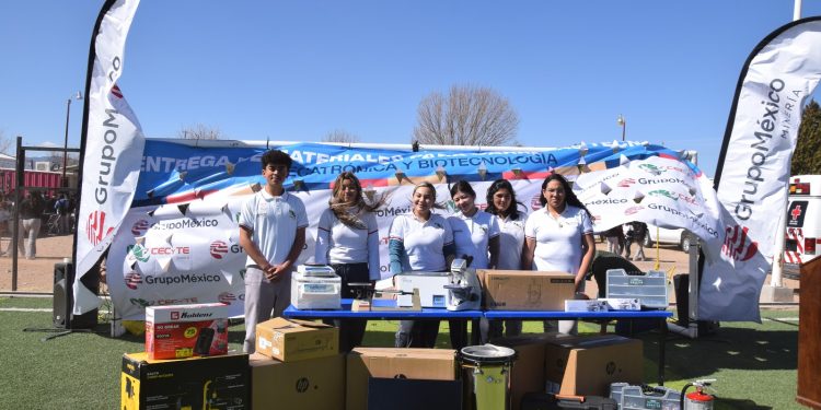 Cecytes Esqueda recibe equipo y materiales de parte de Grupo México