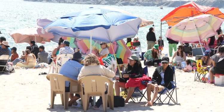 Vacacionista disfrutaron y movieron la economía de Guaymas