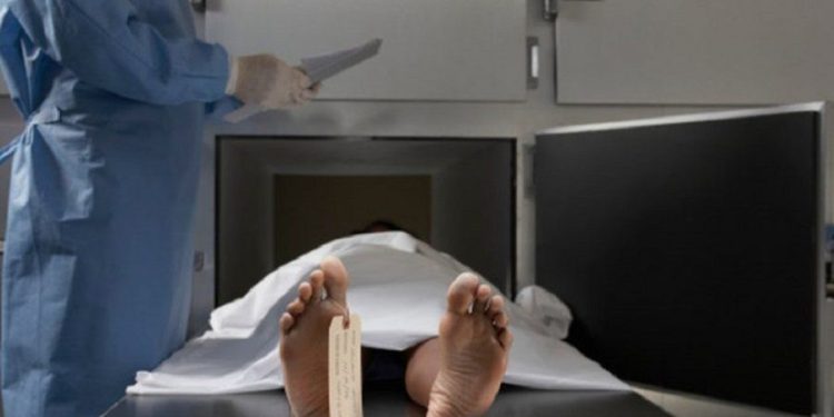 Del día a día de un Médico Forense platica Clemente Baltierra