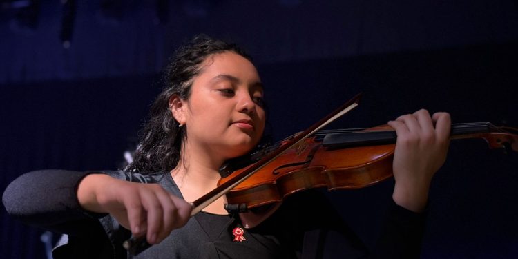 Jóvenes músicos mexicanos concluyen pasantía artística en Perú con conciertos binacionales