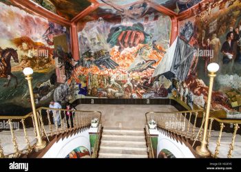 Todos vemos al muralista, pero nadie ve a quien tuvo la idea