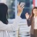 ¿Qué significa que alguien no te salude, según la psicología?