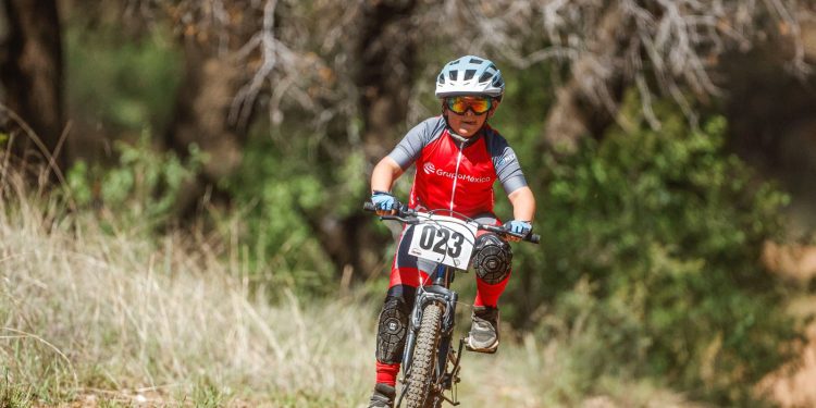 Escuela de Ciclismo Grupo México–AR Monex brilla en el Campeonato Estatal de Ciclismo de Montaña