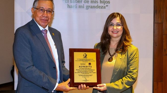 Licenciatura en Medicina de la Unison Cajeme obtiene acreditación internacional