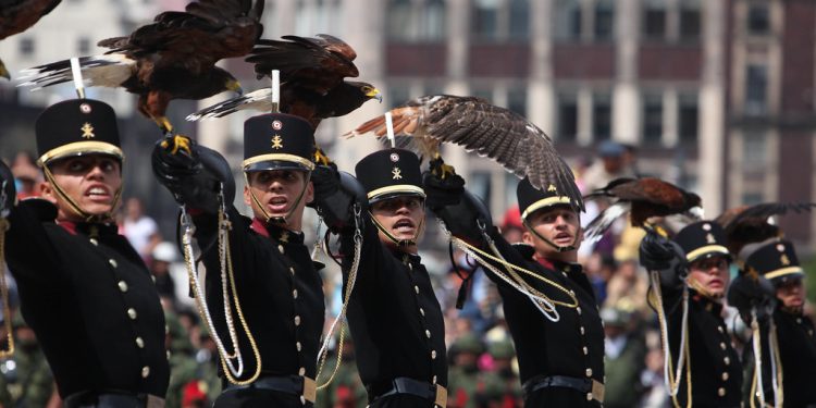 Los elementos que destacan en el desfile militar del 16 de septiembre en México