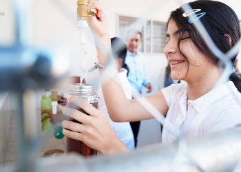 Gobierno de Sonora y Club Rotario instalan planta purificadora en beneficio de más de mil alumnos