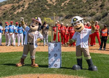 Arranca en Cananea la Liga Minera de Beisbol Grupo México 2025