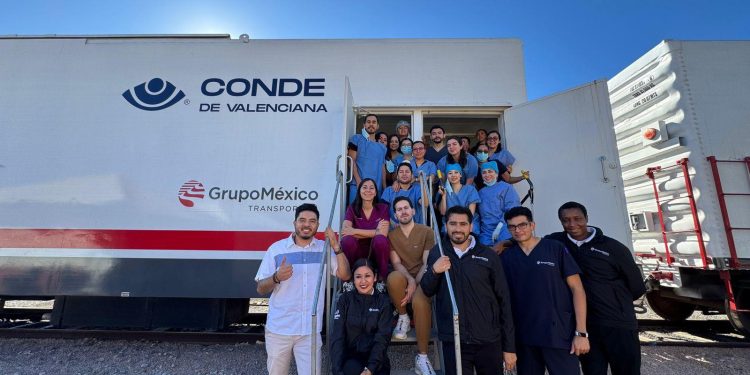 Realizan 87 cirugías gratuitas de cataratas en Sonora gracias a Fundación Grupo México y Dr. Vagón