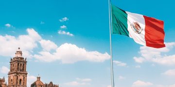 Somos del ombligo de la luna